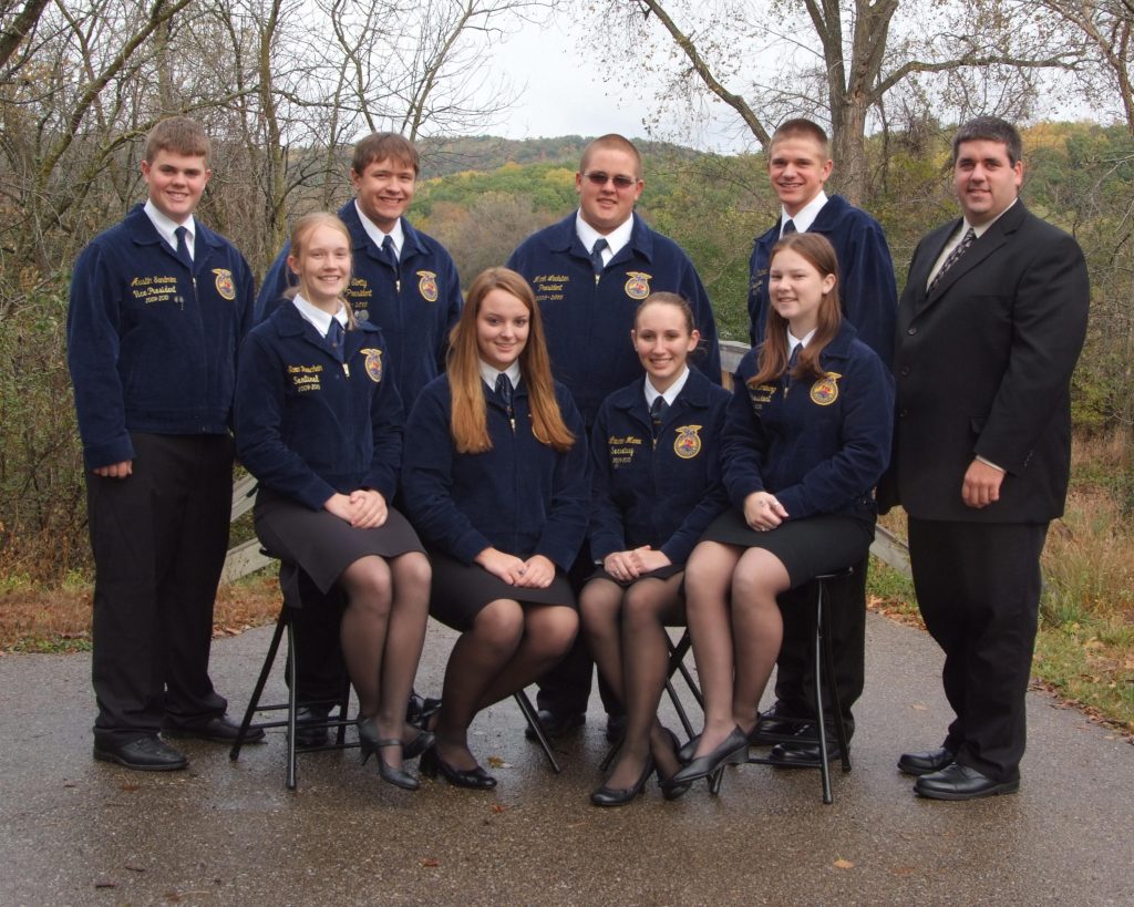 2009 2010 Officers Sauk Prairie FFA